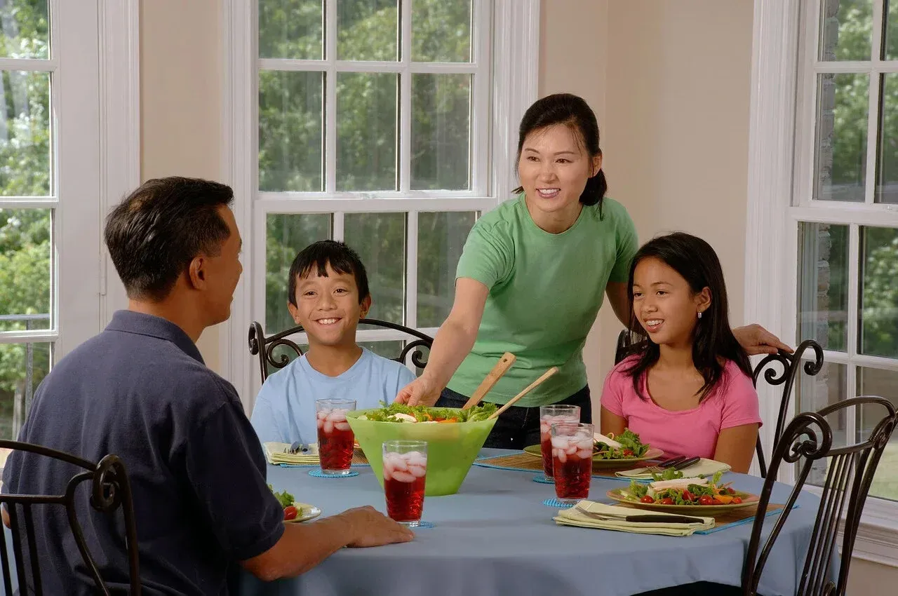 Simple Ways to Strengthen Family Bonding Daily
