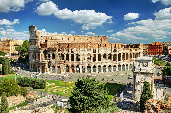 Top 10 Important Tourist Sites In Rome: Browse The Pages Of Roman History