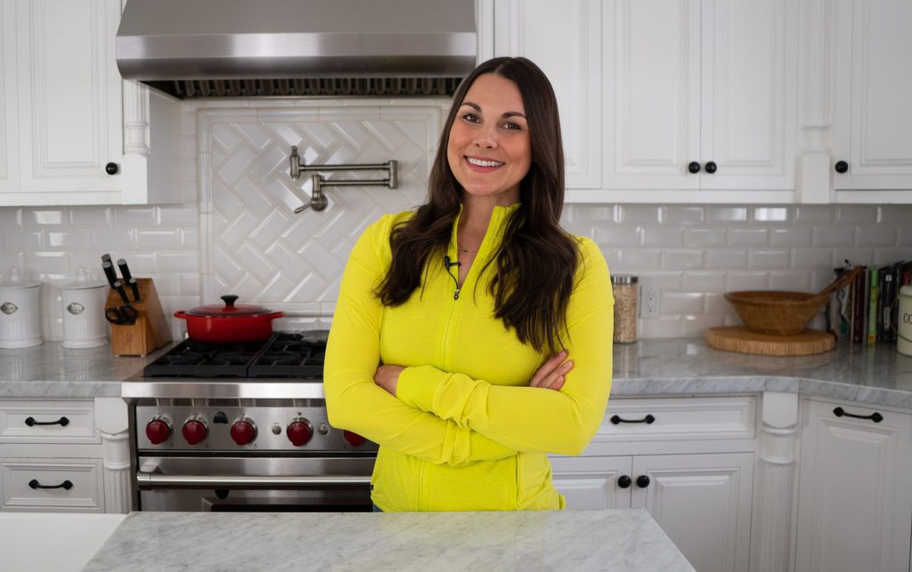 How Can I Calculate My Calorie Needs for Weight Loss?